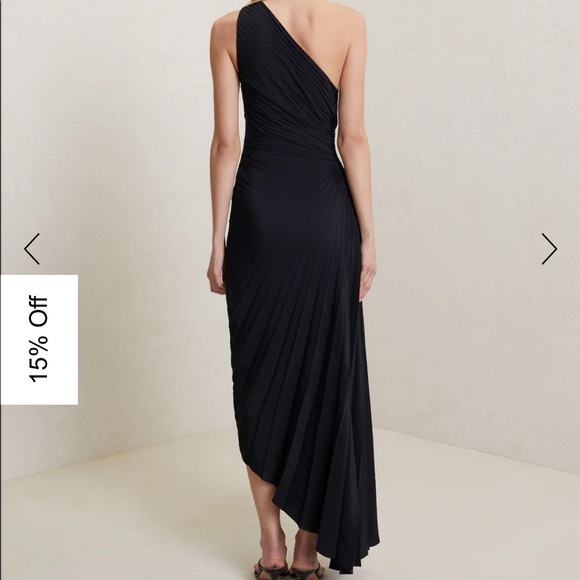 A.L.C Matte pleated Dress in. Orange. Size 2. Sold out on website. - Picture 3 of 4